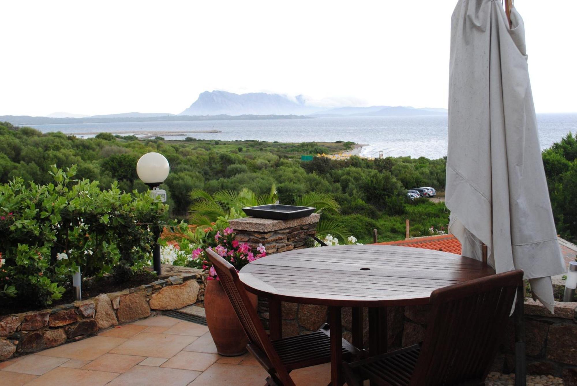 Villa Minda Lodge & View San Teodoro  Extérieur photo